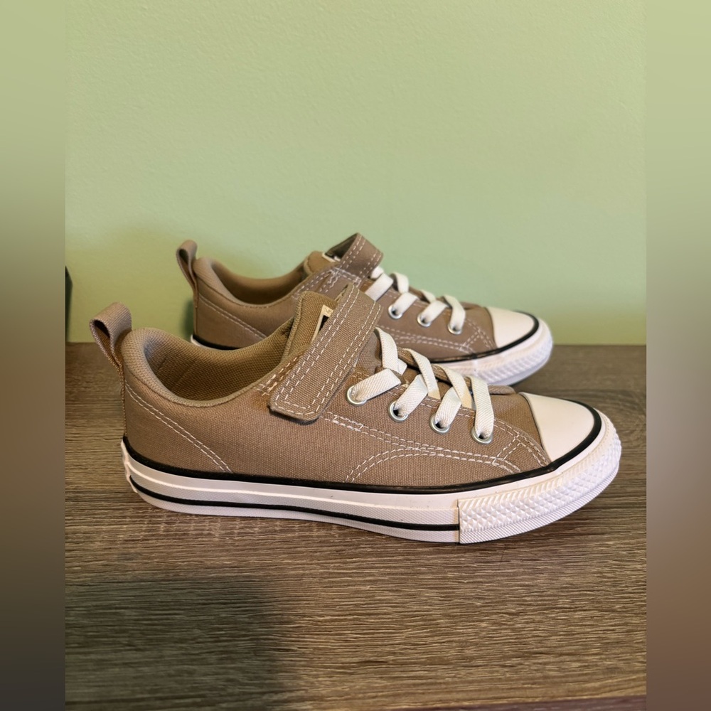 NWT Boys Converse Sneakers